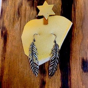 Solid silver metal feather earrings